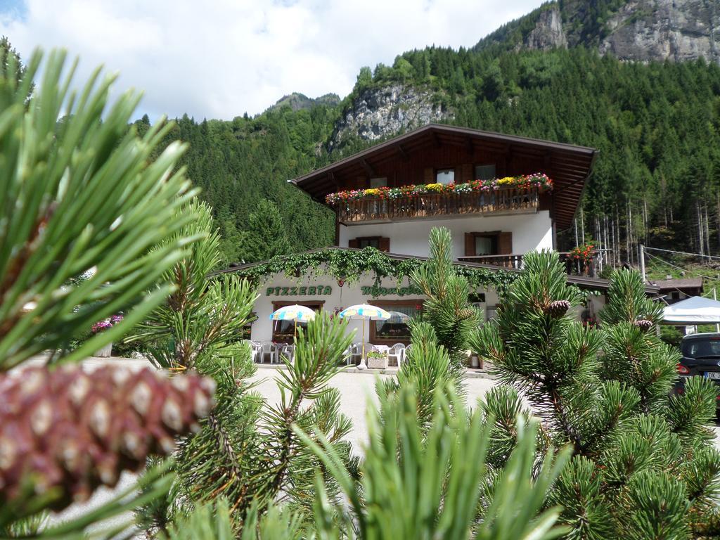 Affittacamere Pizzeria Marmolada Rocca Pietore Kültér fotó