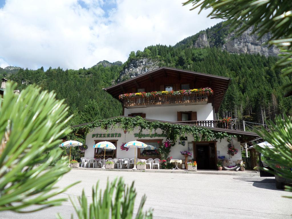 Affittacamere Pizzeria Marmolada Rocca Pietore Kültér fotó
